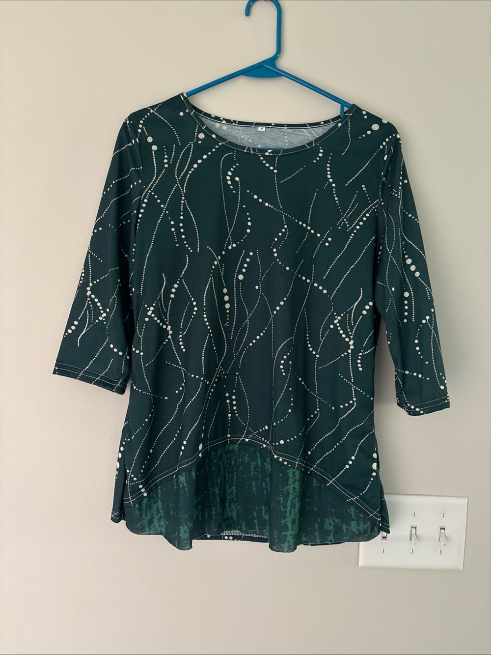 Source Unknown Dark Green Patterned Split-Hem Blouse